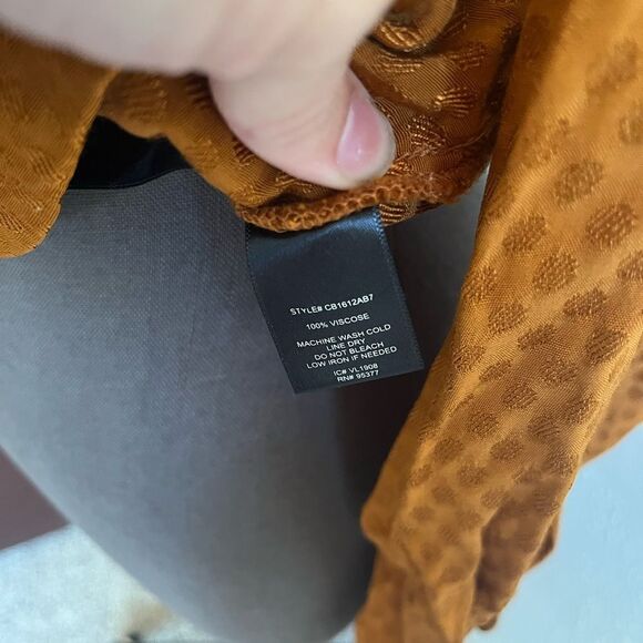 Sanctuary blouse  - Picture 2 of 3